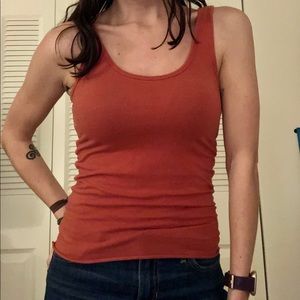 Terracotta lettuce hem tank